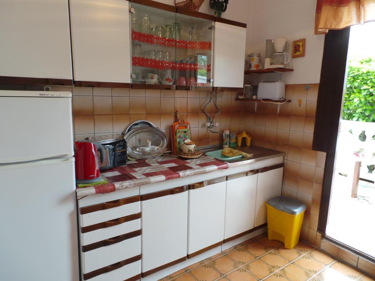2 L Apartamento Jablanac Exterior foto